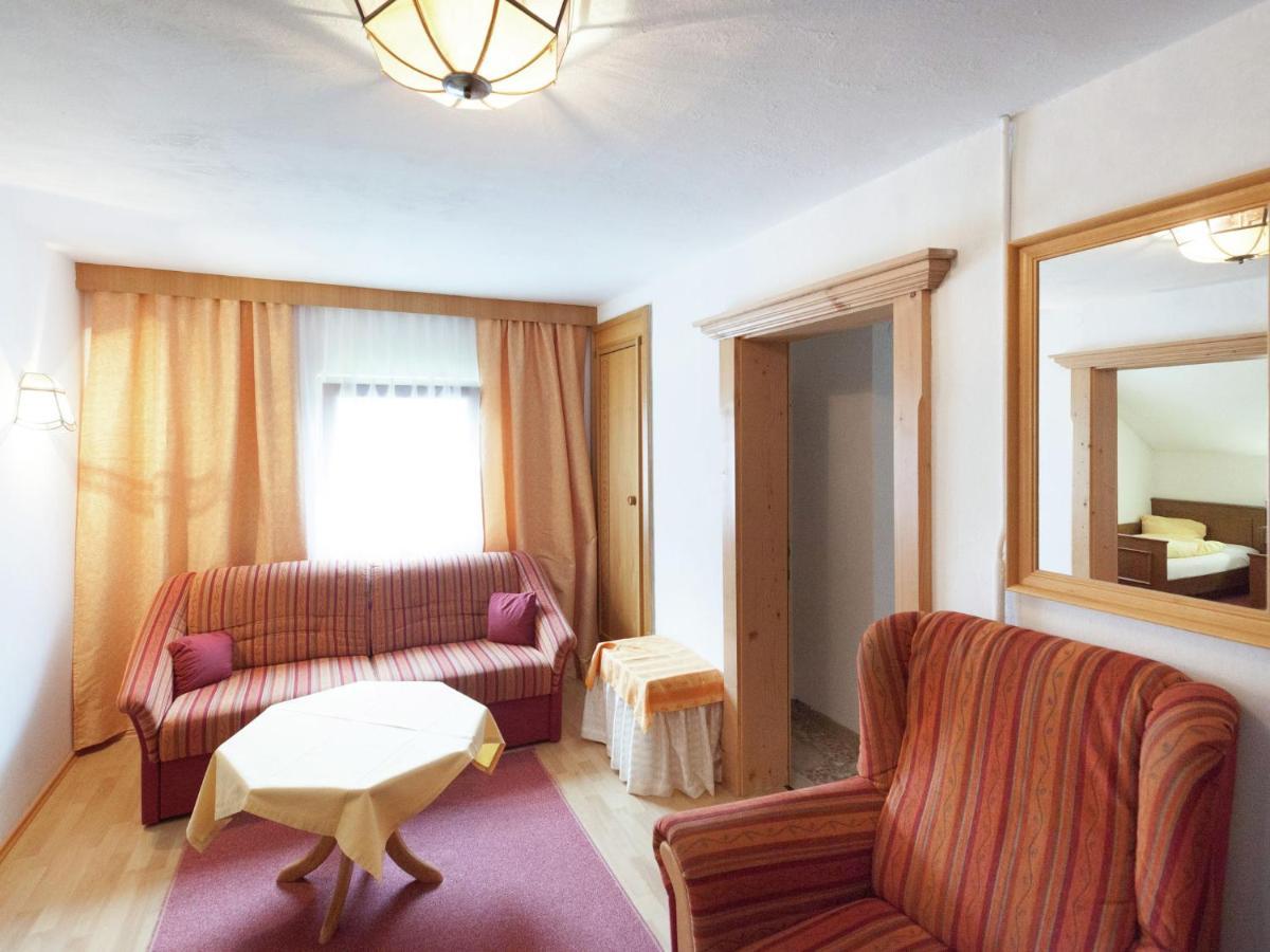 Guesthouse In Vent With Balcony מראה חיצוני תמונה